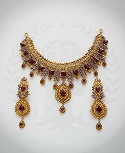 1576392011-98_traditinal-bridal-jewellery-sets.jpg